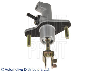 Galvenais cilindrs, Sajūgs