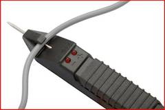 Sprieguma pārbaudes ierīce