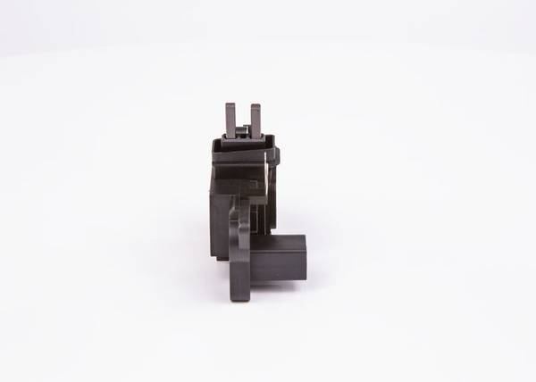 Ģeneratora sprieguma regulators 1986AE0131